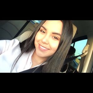 Meet your Posher, Valentina